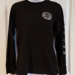 Black long sleeve tshirt